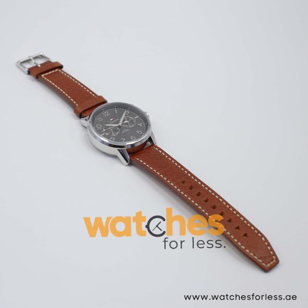 Tommy Hilfiger Men’s Quartz Brown Leather Strap Grey Dial 44mm Watch 1791083 UAE DUBAI AJMAN SHARJAH ABU DHABI RAS AL KHAIMA UMM UL QUWAIN ALAIN FUJAIRAH