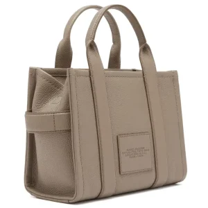 Marc Jacobs The Leather Tote Bag (Size: L26cm, D13cm, H:21cm) H009L01SP21-055