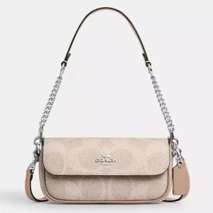 Coach Hailey Flap Bag In Signature Canvas (Size: L 19.7cm, H 10.8cm, W 5.1cm) CAN70