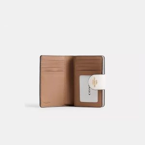 Alternative view of COACH WOMEN’S SIGNATURE CANVAS MEDIUM CORNER ZIP WALLET IN LIGHT KHAKI/CHALK – C3309