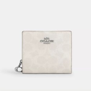 COACH WOMEN’S PEBBLED LEATHER SNAP CARD CASE BIFOLD WALLET IN CHALK / WHITE – CW789/1