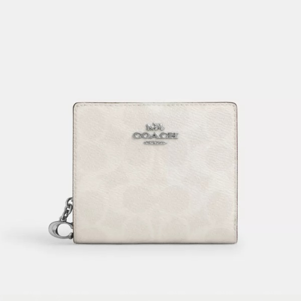 COACH WOMEN’S PEBBLED LEATHER SNAP CARD CASE BIFOLD WALLET IN CHALK / WHITE – CW789/1