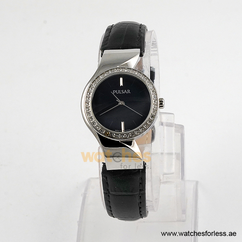 Pulsar by Seiko Women’s Quartz Black Leather Strap Black Mother Of Pearl Dial 30mm Watch PH8267X1 (Shelf Leftover)